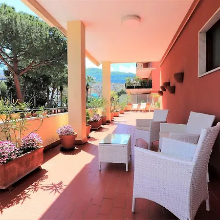 Apartmán La Terrazza Parco Lauro