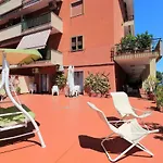 La Terrazza Parco Lauro 公寓